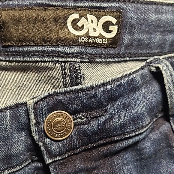 GBG Los Angeles Distressed Skinny Jeans EUC - Picture 3 of 4